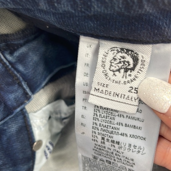 Diesel Gracey-Ne Dark Wash Skinny Jeans Low Rise Size 25 Distressed - Picture 6 of 10